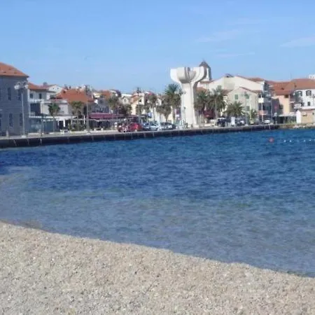 Apartment Moderne Mit Pool Vodice