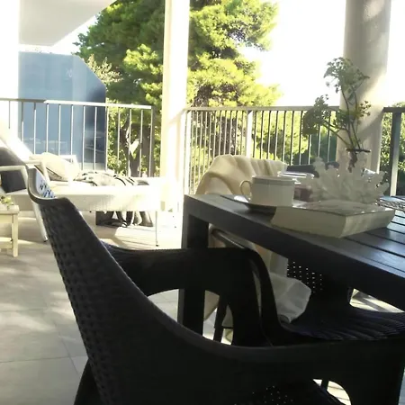 Apartment Moderne Mit Pool